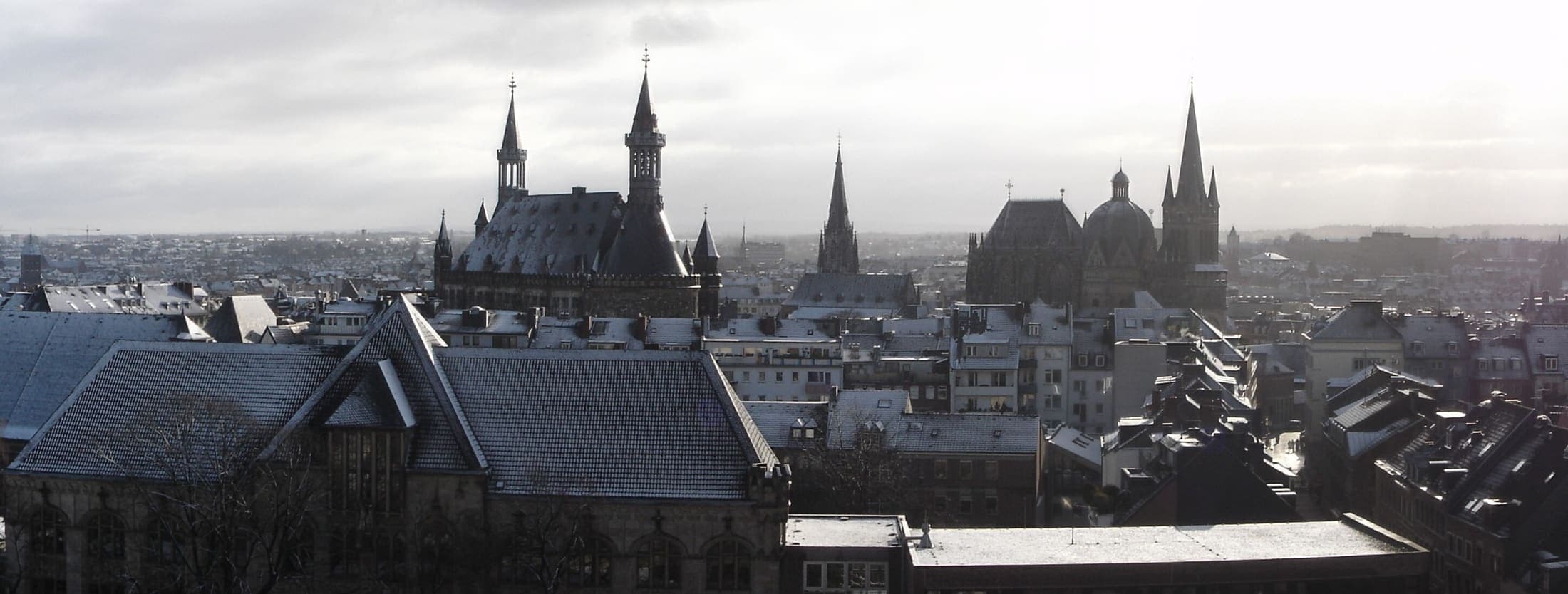 Aachen cityscape — Rathaus and Aachen Cathedral